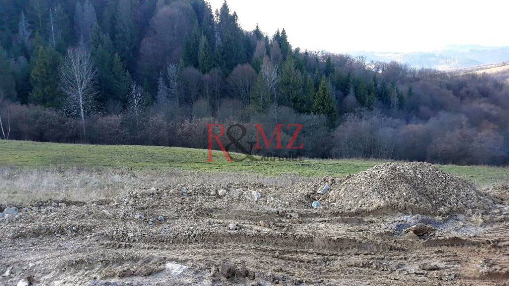 Stavebný pozemok Kysucké Nové Mesto - Povina (ZARS-33)