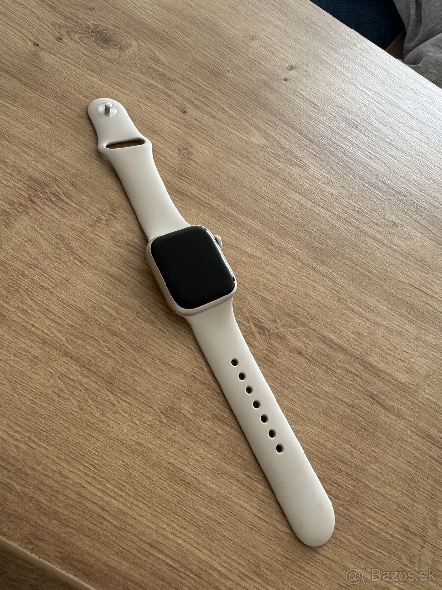 Apple Watch Series 7 41 mm Hviezdne biely hliník