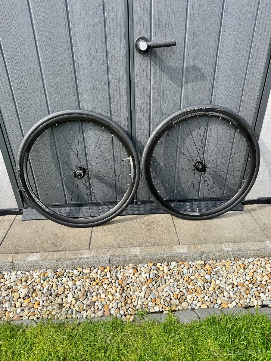 Predam sadu cestnych kolies Merida Expert CW