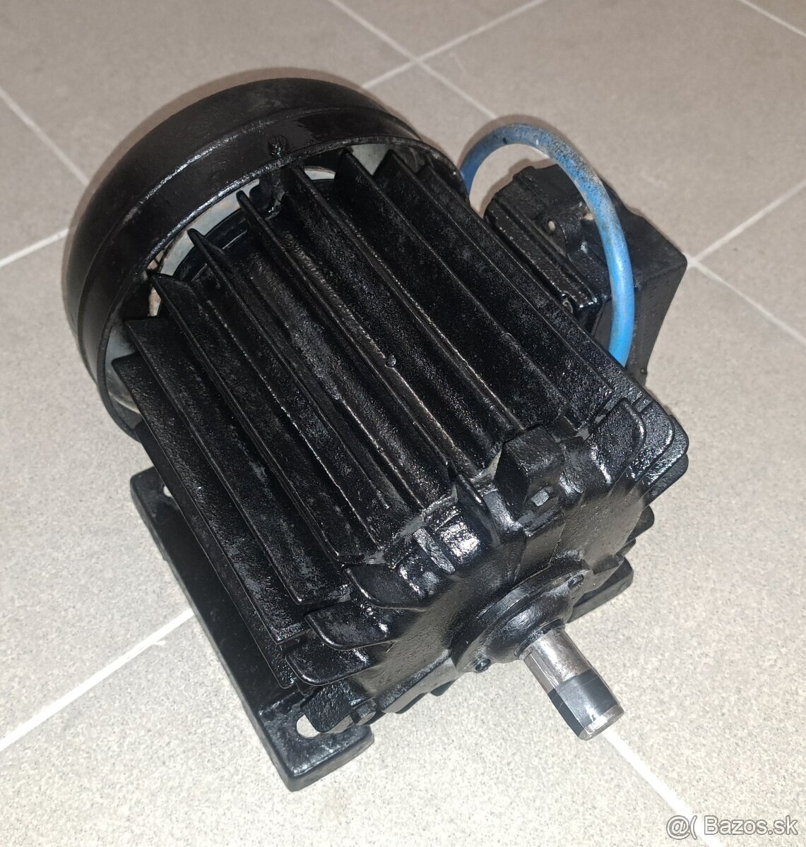 Elektomotor 0.7 kw 900 ot./min