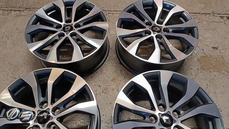 R17 5x114,3 mm ALU disky antracitovo-leštené