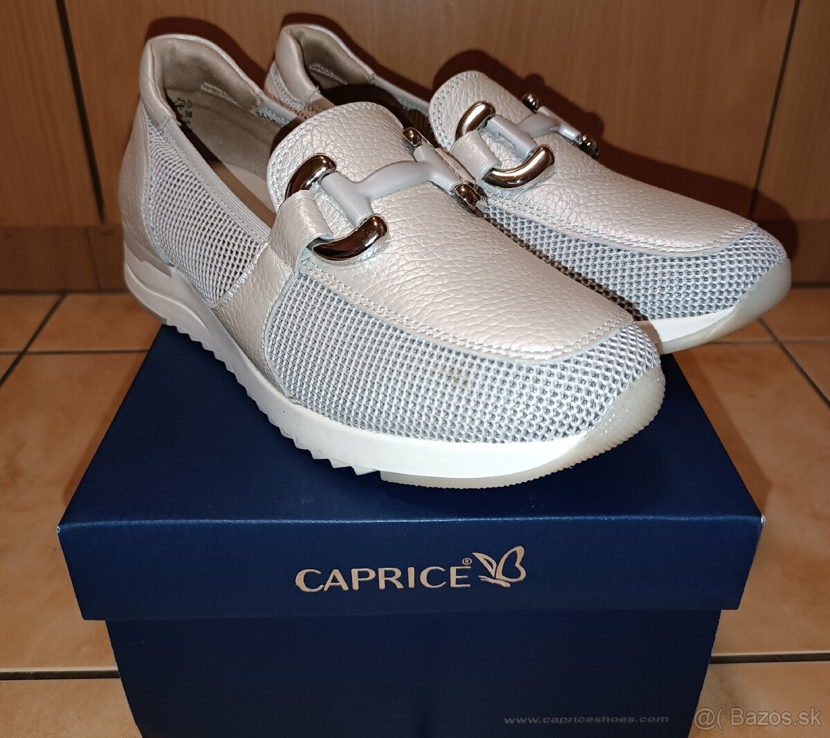 Elegantné mokasíny CAPRICE