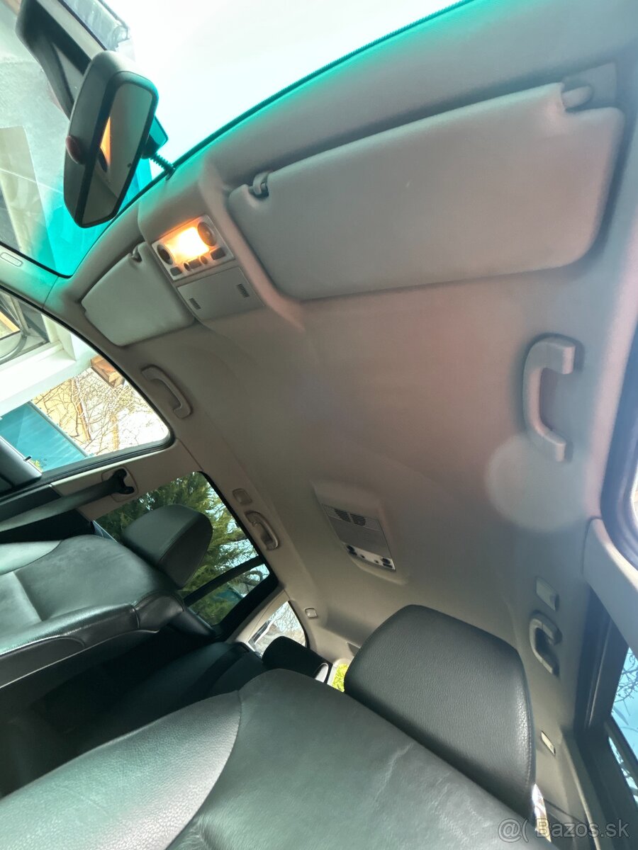 BMW e61 strop (skoro celý set)