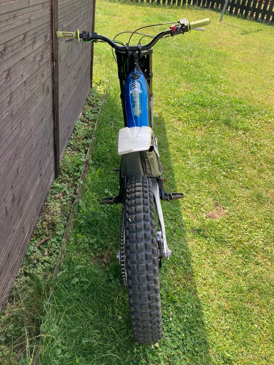 Trial Sherco