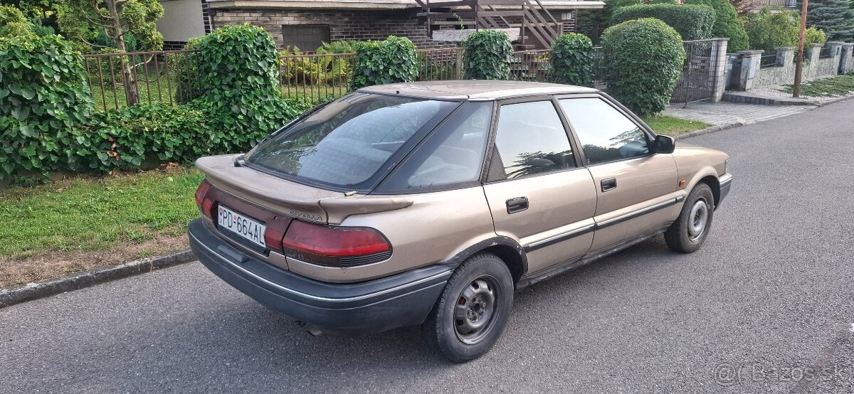 Toyota Corolla E9, 1988