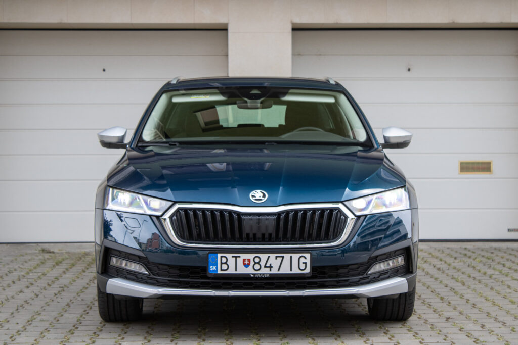 Škoda Octavia Combi IV SCOUT 2.0 TDI 147 kW 4x4 DSG - SR