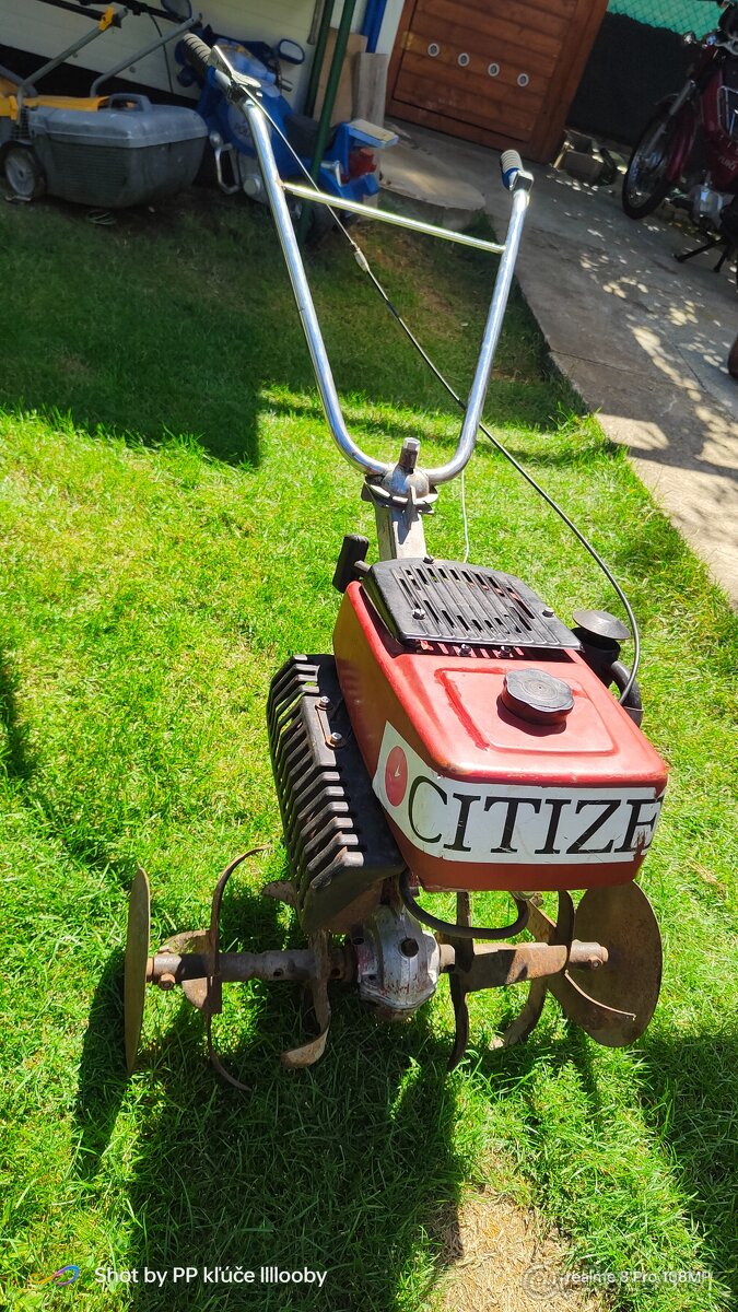 Rotovator robi