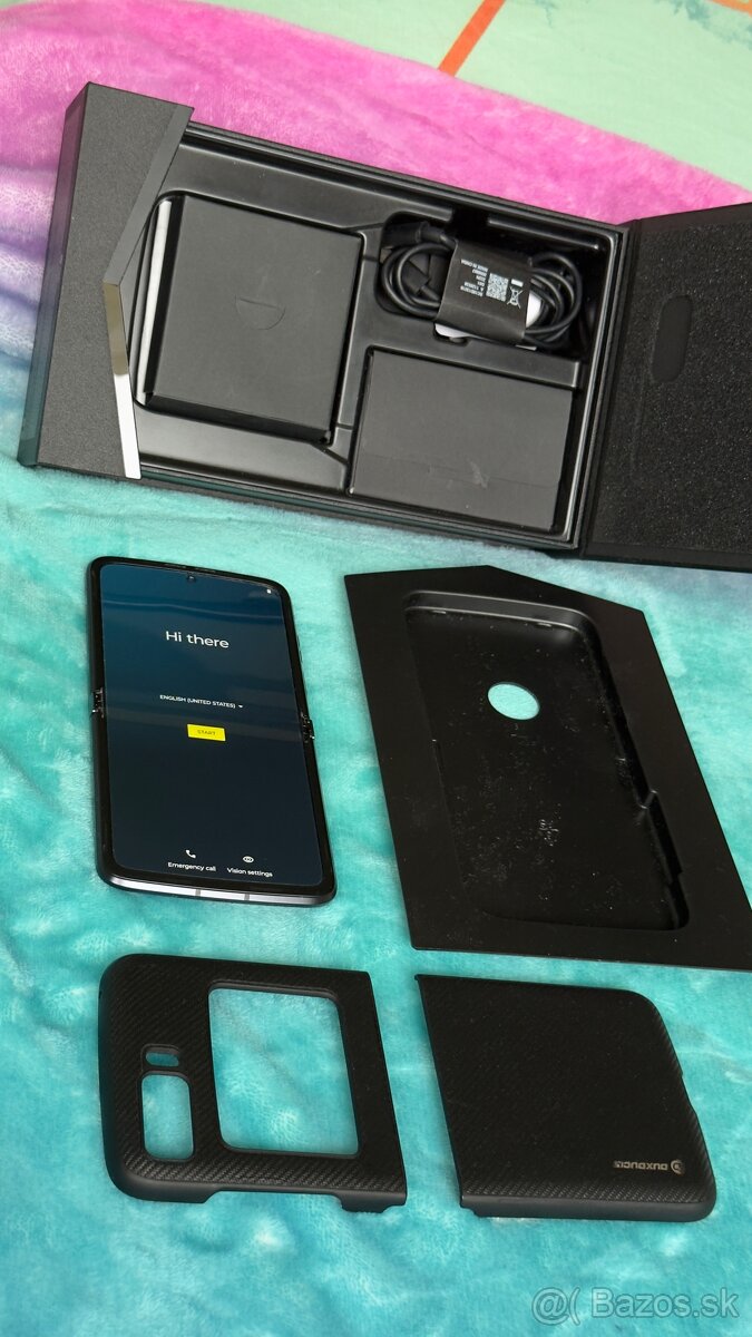 Motorola Razr 2022 XT-2251-1 CENA PEVNA