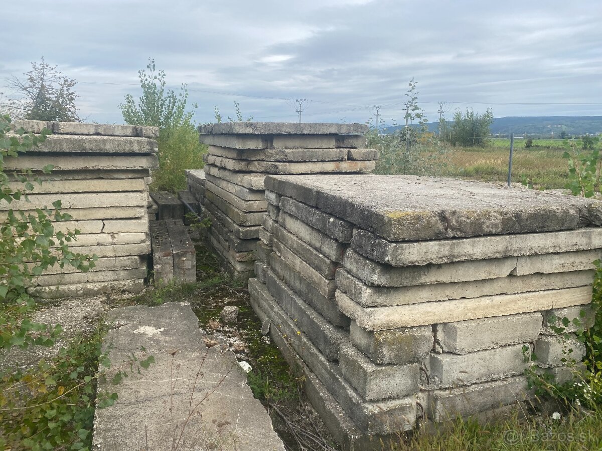 PREDAJ cestných - betónových panelov