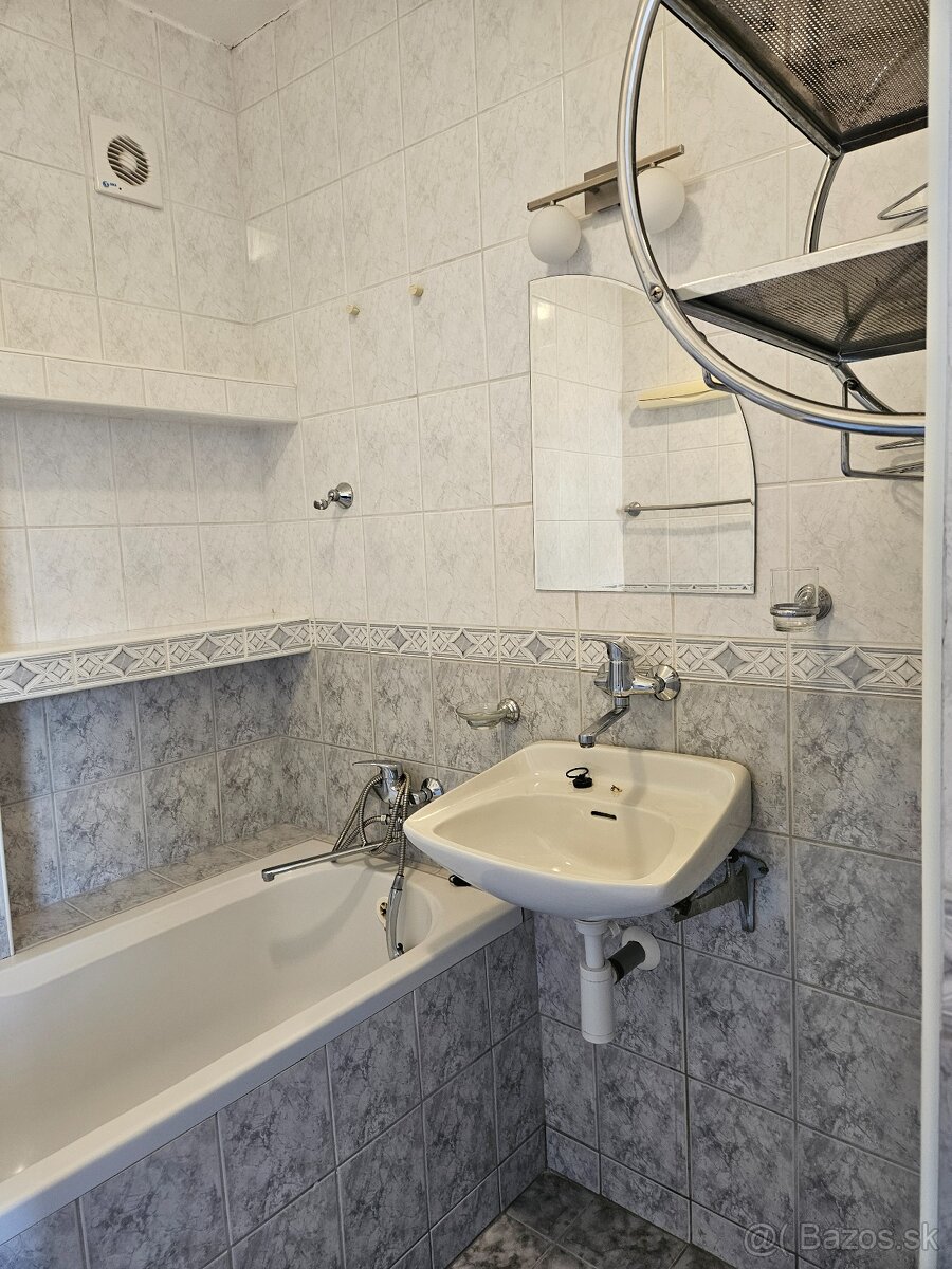 Dvojizbový byt Štúrovo