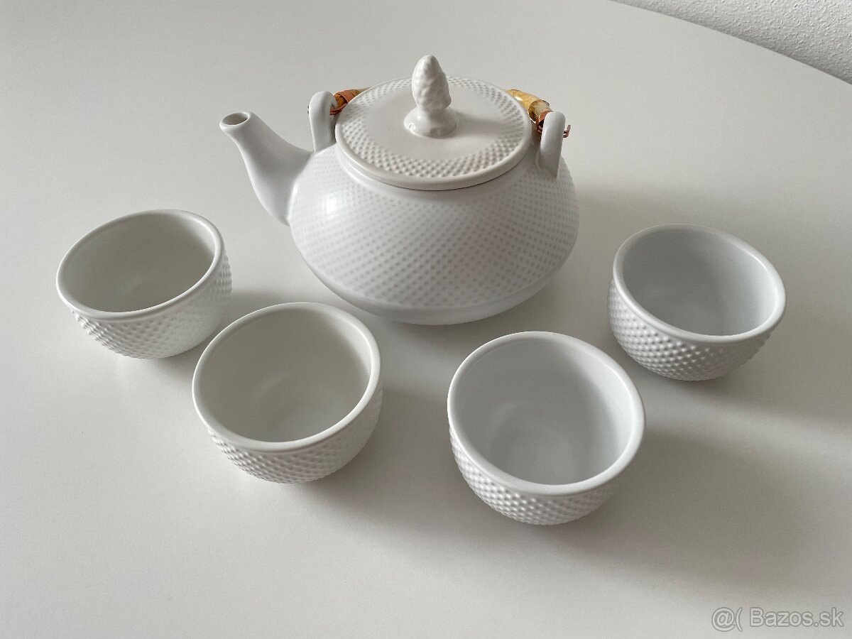 Porcelánová čajová súprava, čajník a šálky