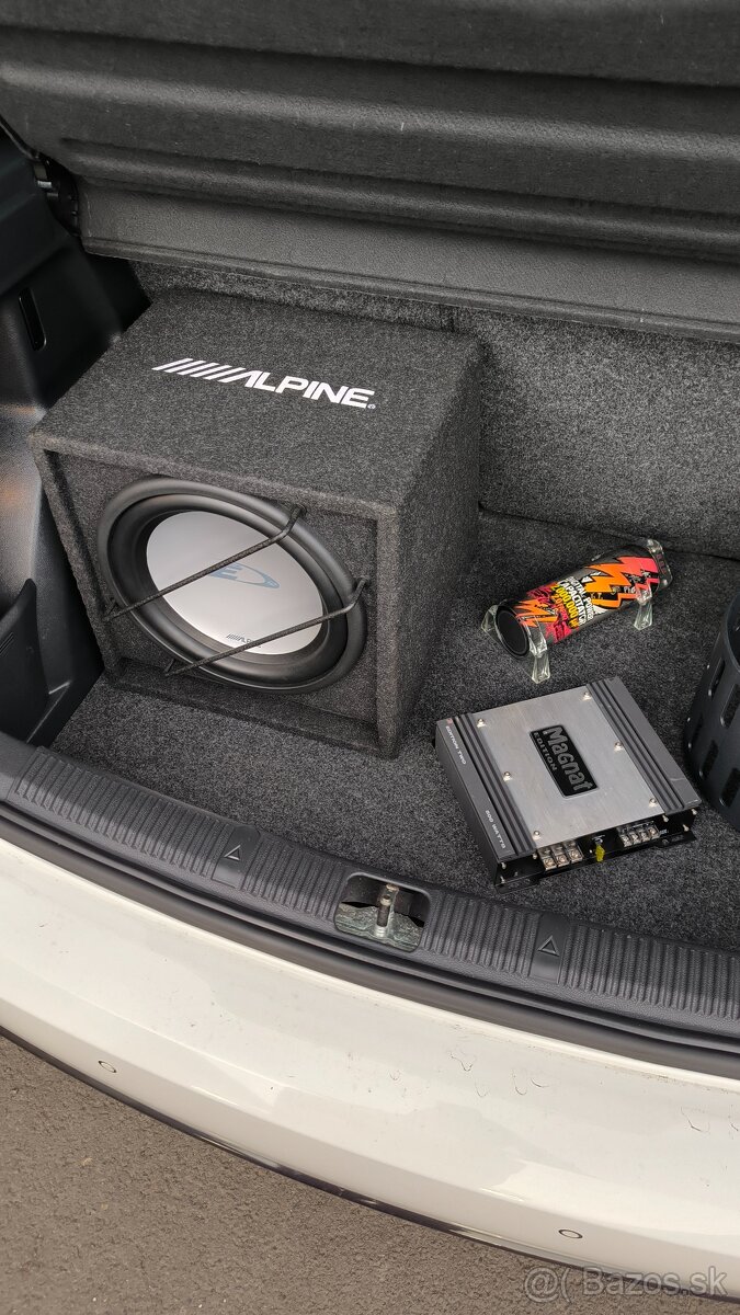 Subwoofer Alpine + zosilňovač Magnat