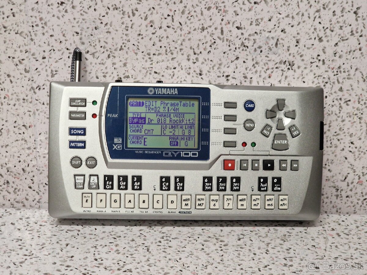 Mini sekvencer / YAMAHA QY100 / MUSIC SEQUENCER / JAPAN