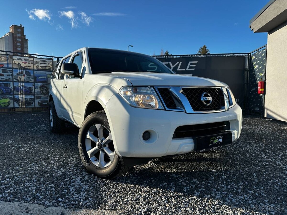 Nissan Pathfinder 2.5 dCi SE ,,7 MIEST
