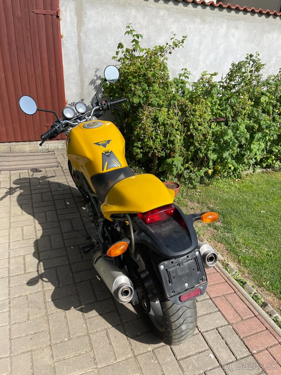 Ducati Monster 620 ie
