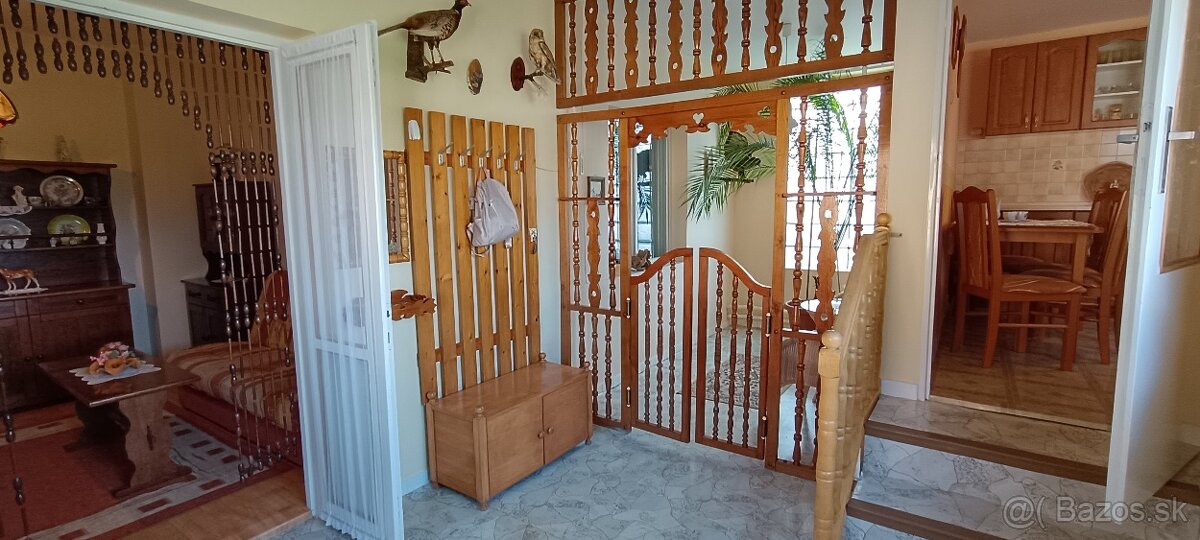 NOVÁ CENA Na predaj rodinný dom, 7,8 á Horné Saliby