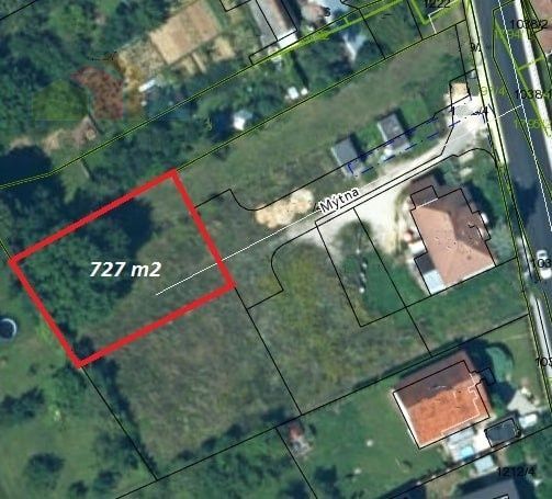 Na predaj stavebný pozemok o výmere 727 m2 v súkromnej št