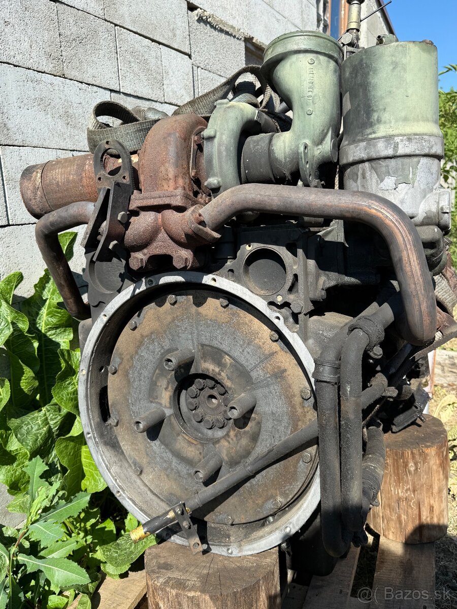 Mercedes Motor
