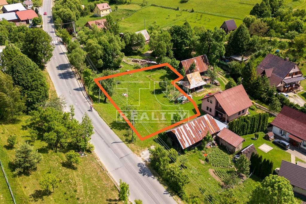 Stavebný pozemok o výmere 1638 m2 v obci Lutiše