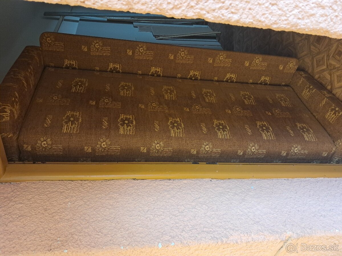 Rozkladacia pohovka
