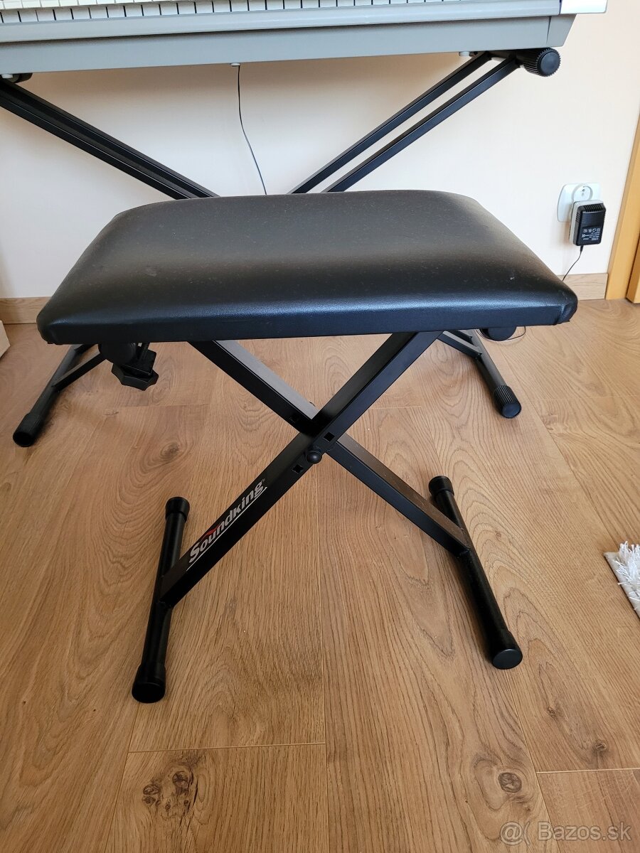 Stolicka ku klavesom