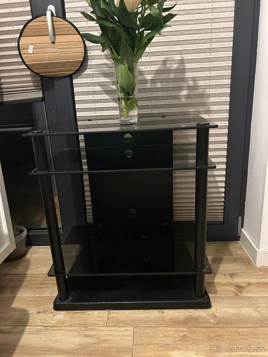 TV stolík