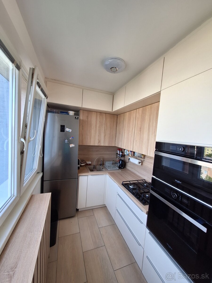 Na prenájom 2-izbový byt v Podunajských Biskupiciach