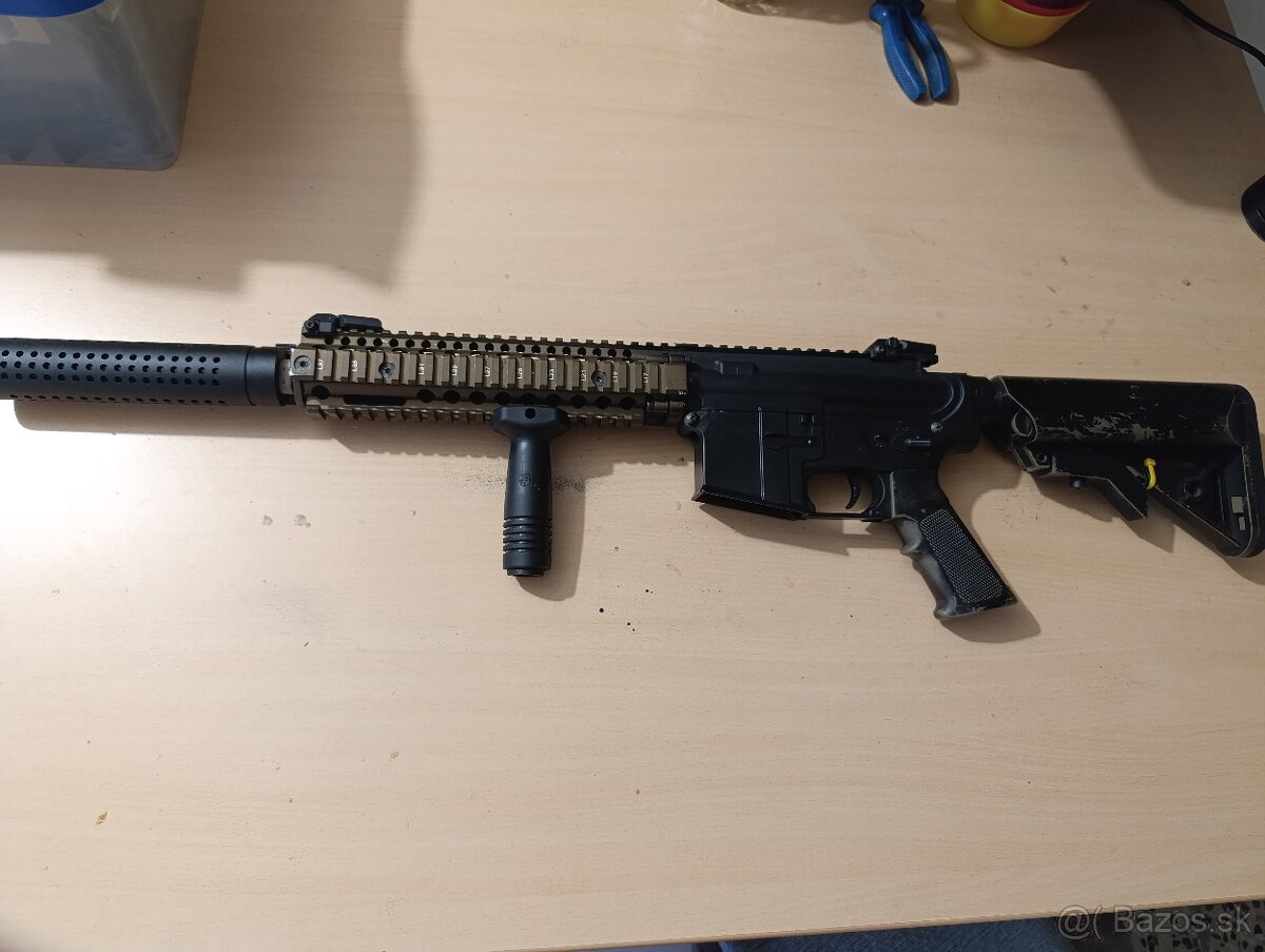 Airsoftová replika Specna arms MK18  Daniel Defence -full up
