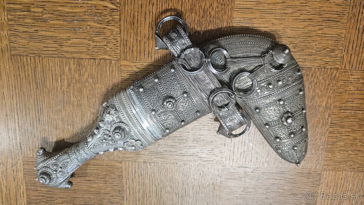 Predam noz ,filigranska praca