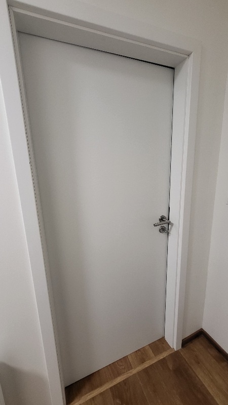 Biele dvere 80 cm prave a 60 cm ĺave