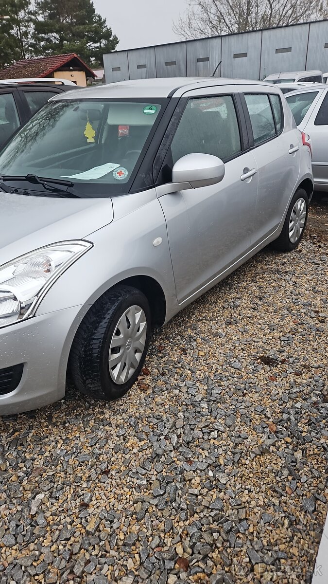 Predám SUZUKI swift 1.3 benzin