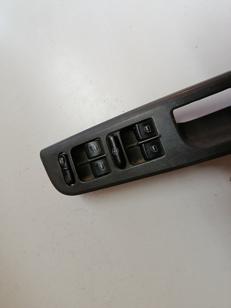 vypinac stahovania okna volkswagen bora 1u0959857 30€