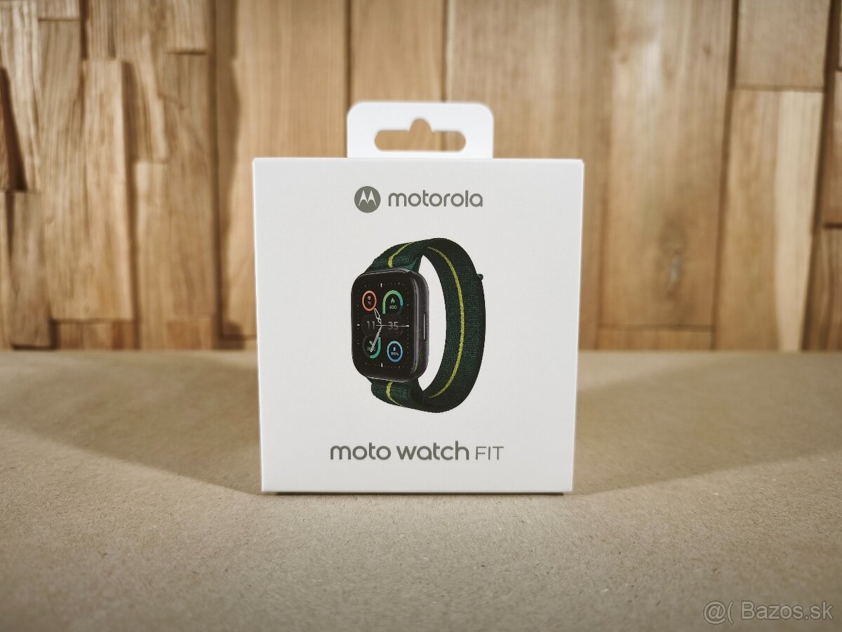 Motorola moto watch fit