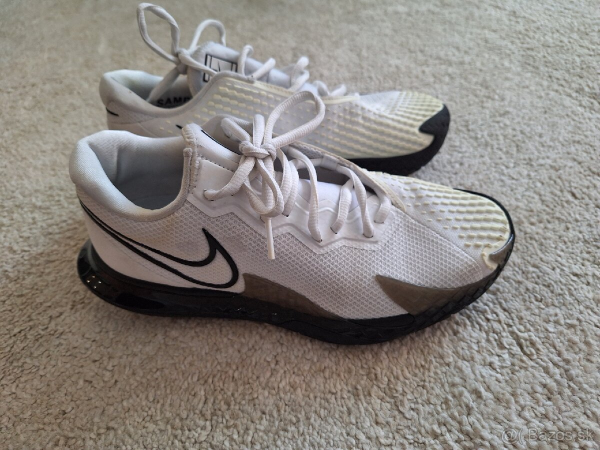 Tenisky Nike biele, vel.39