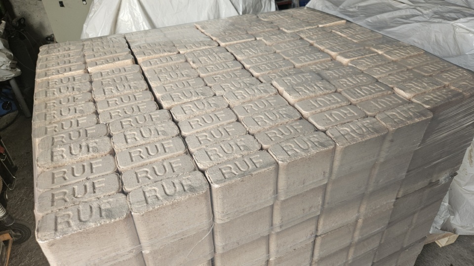 Brikety RUF, brikety