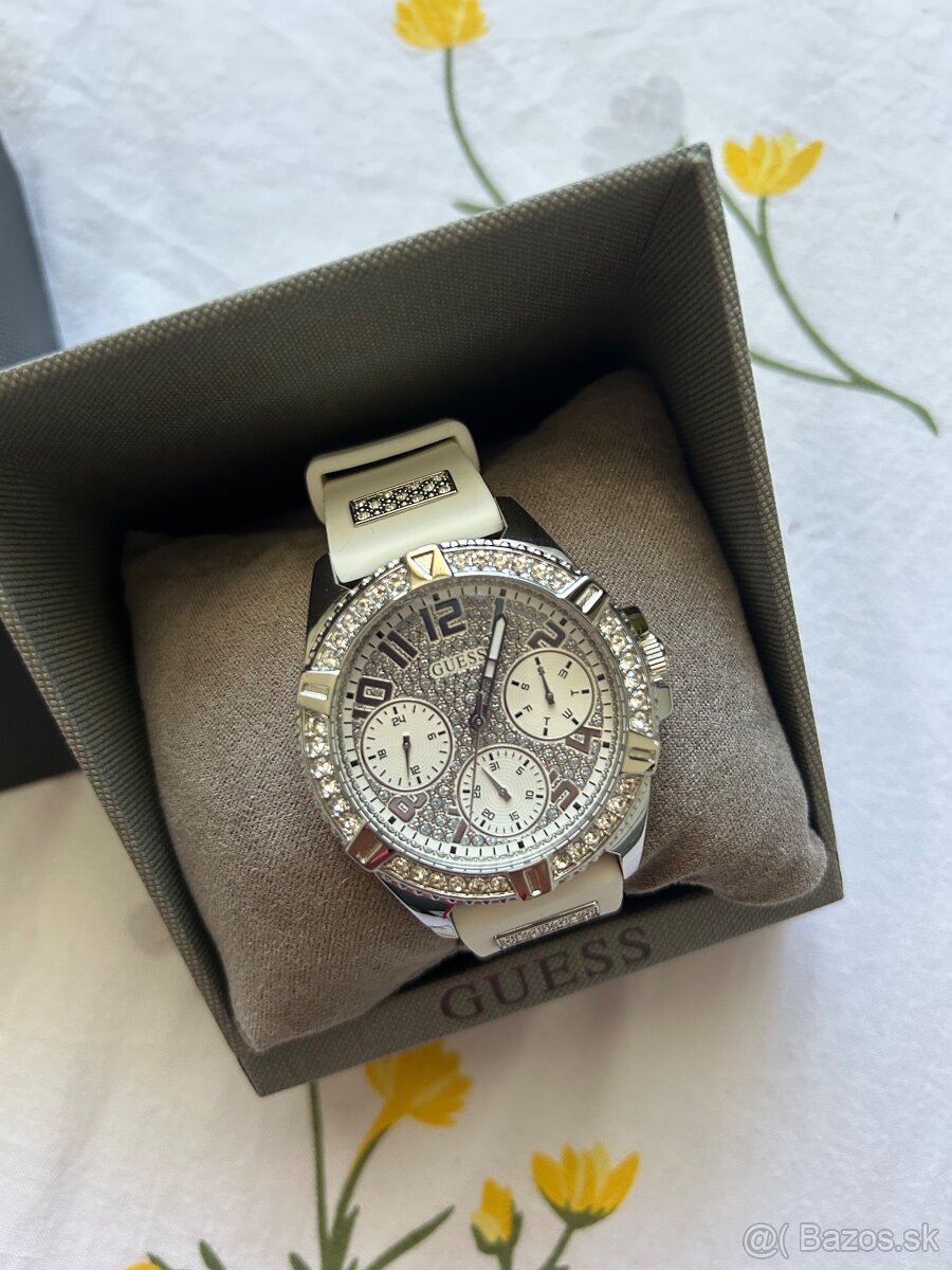 Guess hodinky