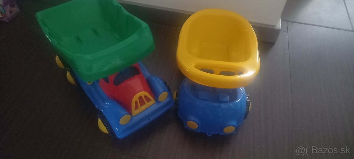 Veľké auta vyklapacie