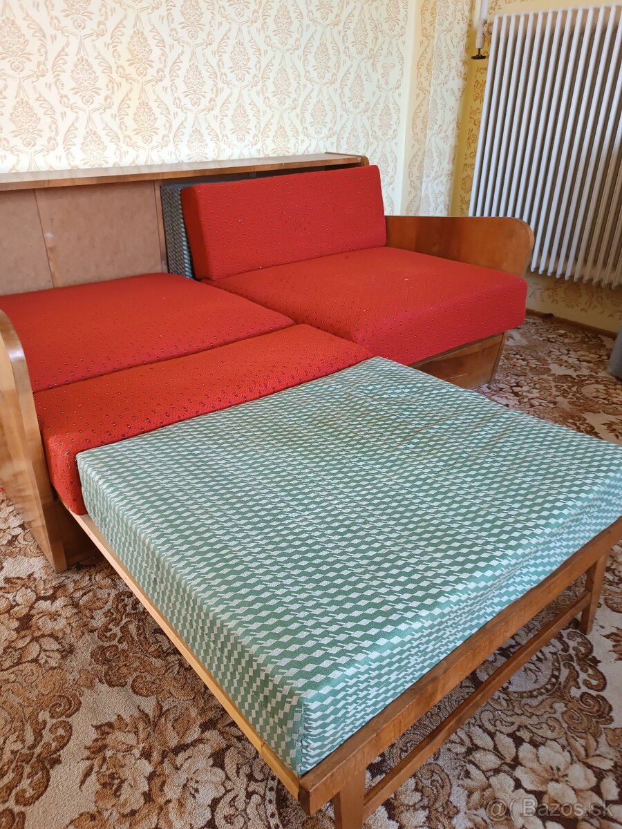 RETRO Rozkladací gauč