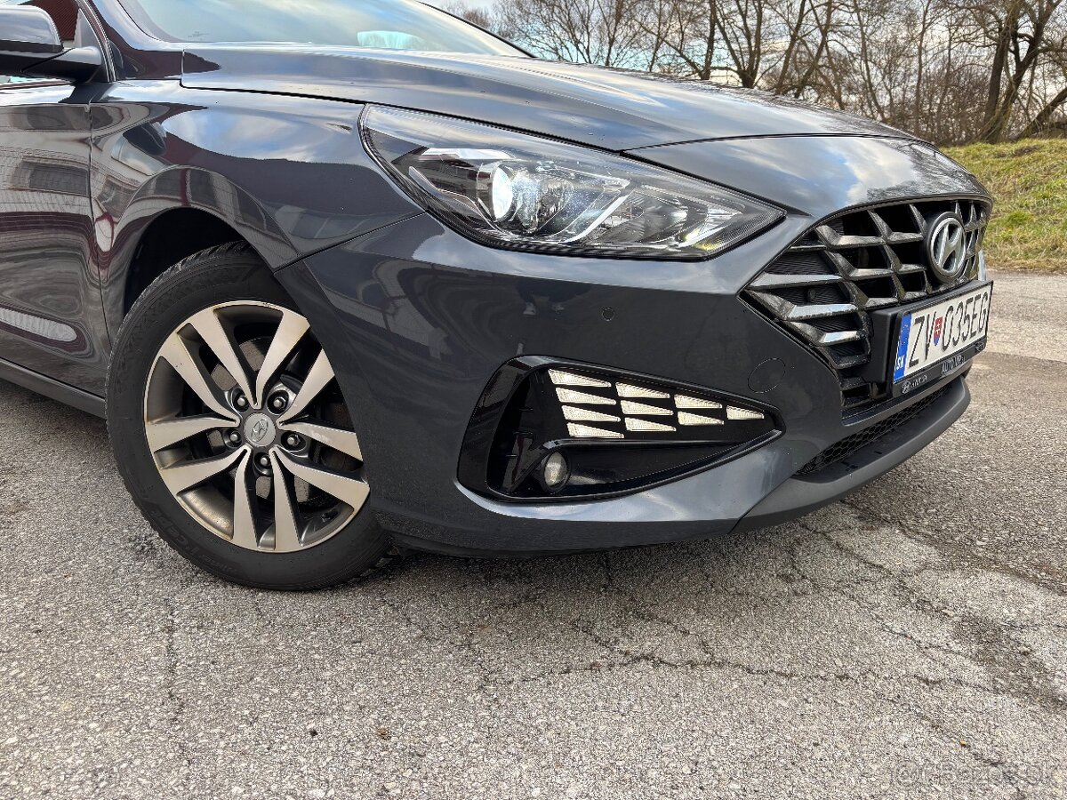 hyundai i30 cw combi 1,6 crdi nafta r.v. 9/2020
