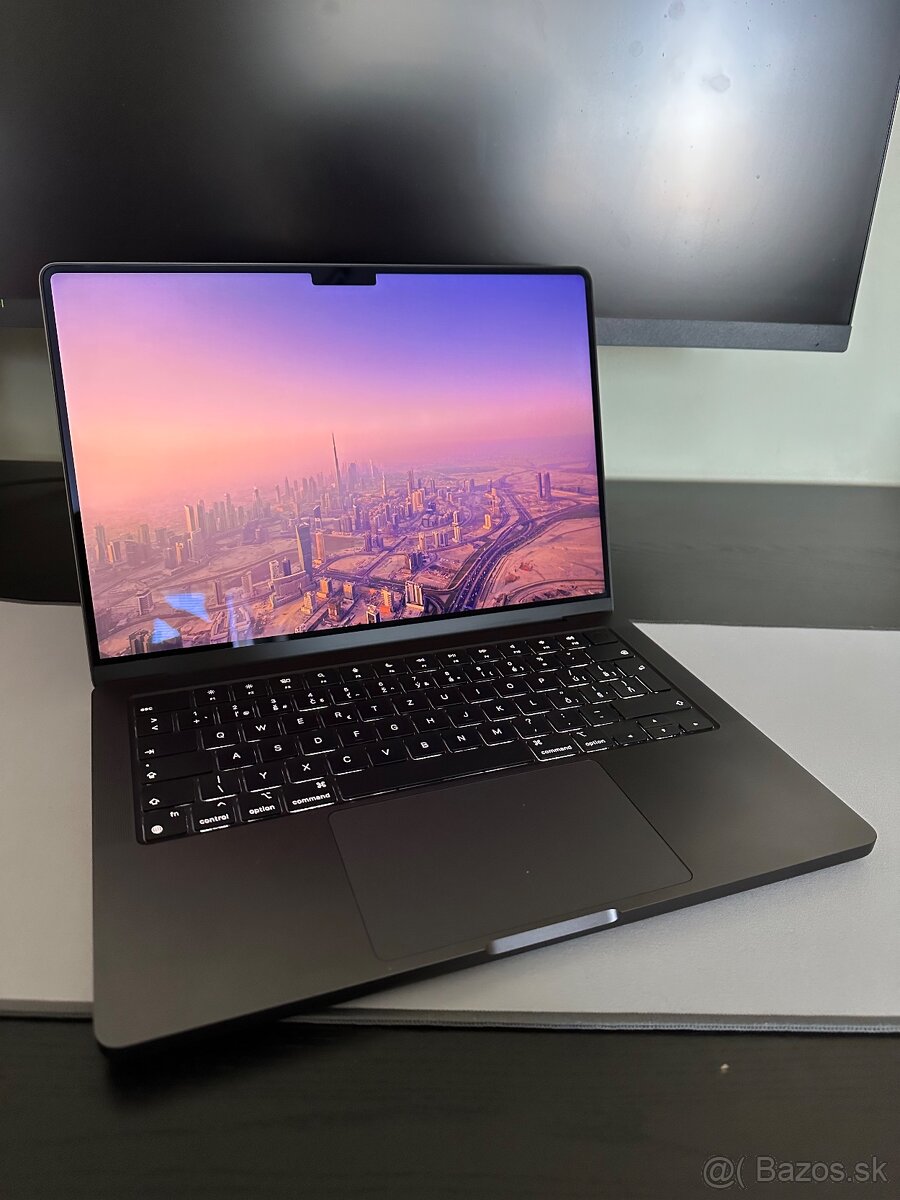 MacBook Pro 14" M4 / 512GB / 16GB RAM / SK / Vesmírne čiern