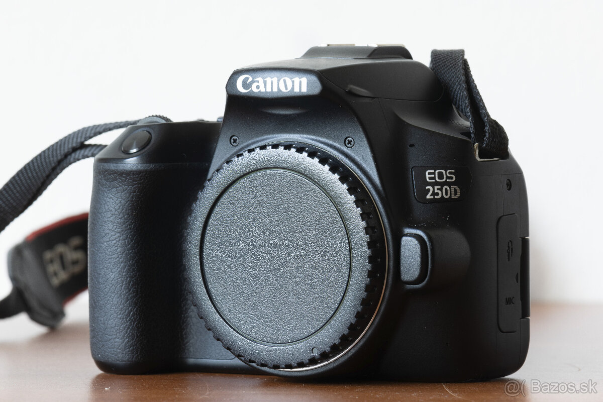 CANON 250D