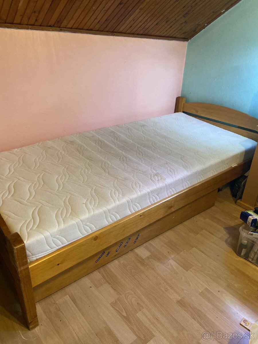 Postel 90x200 z masívu