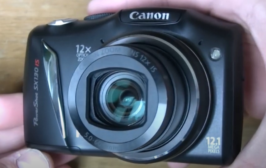 Predam fotoaparat Canon.