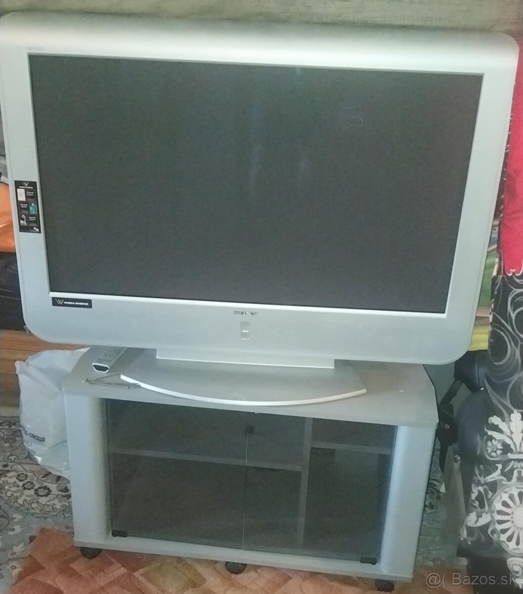 PLAZMA SONY VEGA 107 cm uhlopriečka