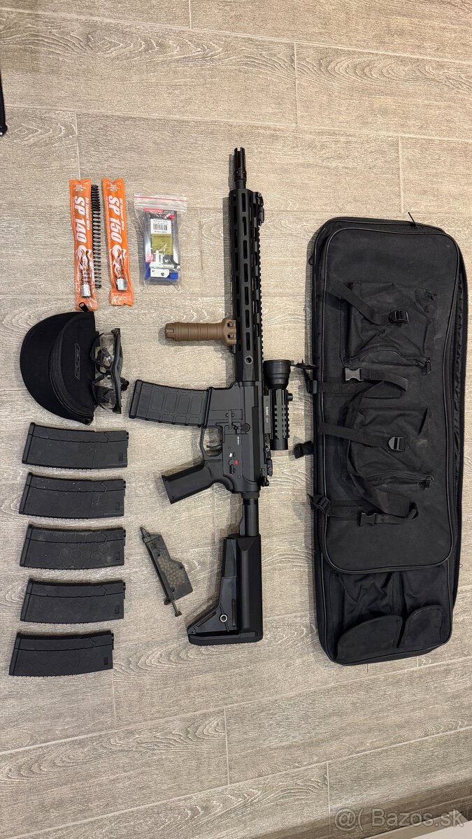 Airsoftová zbraň AR-15 QD Platinum, High Speed (CM.097A)