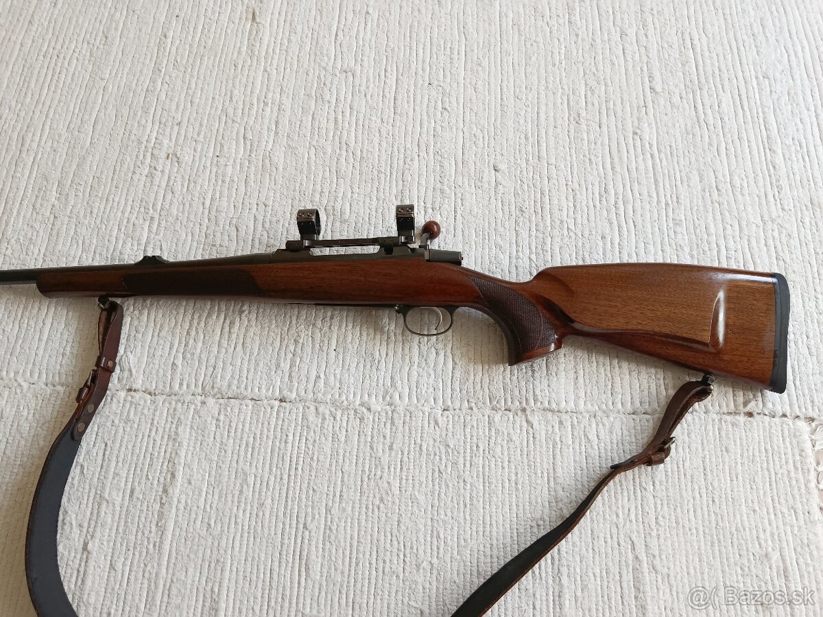 Gulovnica CZ 557lux