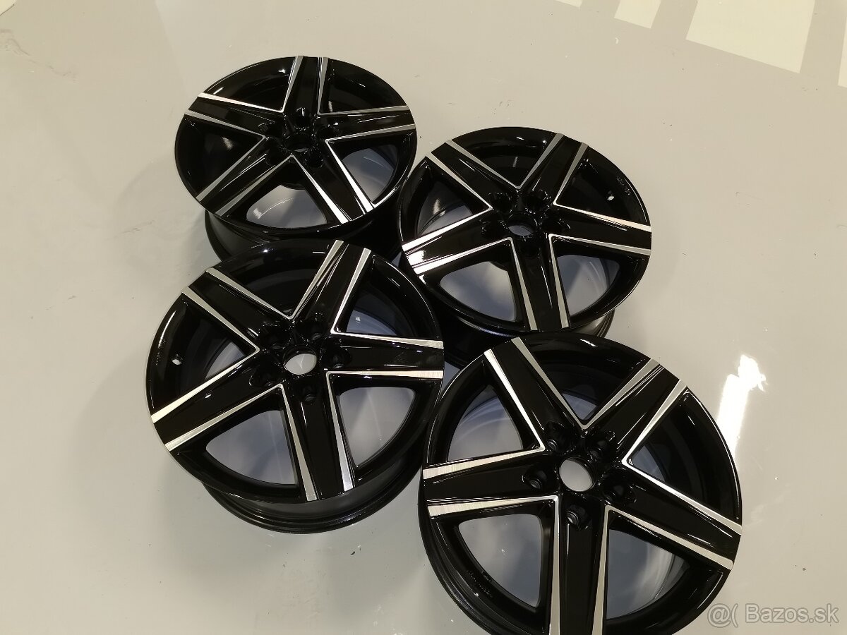 VW MULTIVAN disky 17 5x120 4Xnovozrepasované