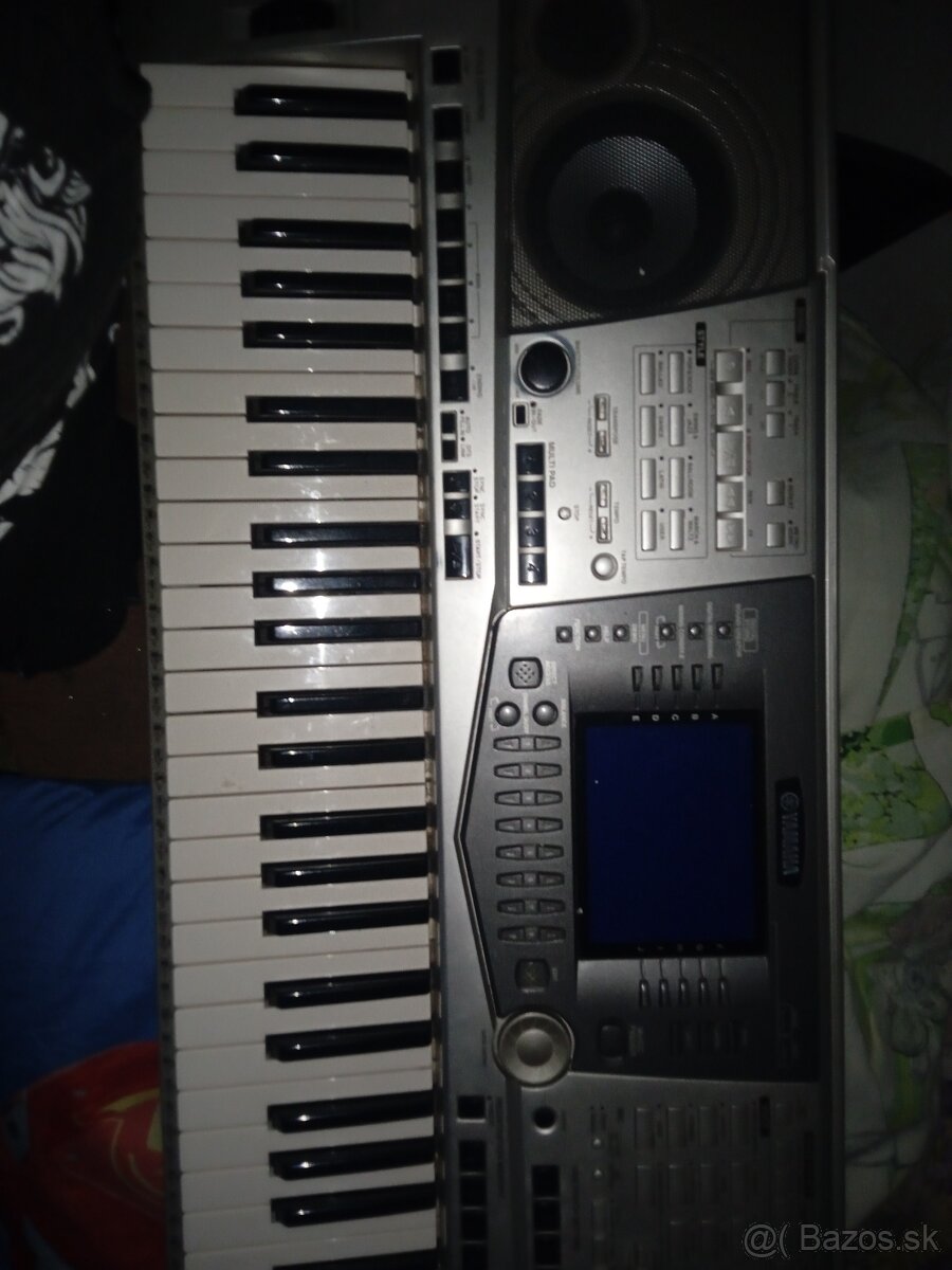 Yamaha psr 2000