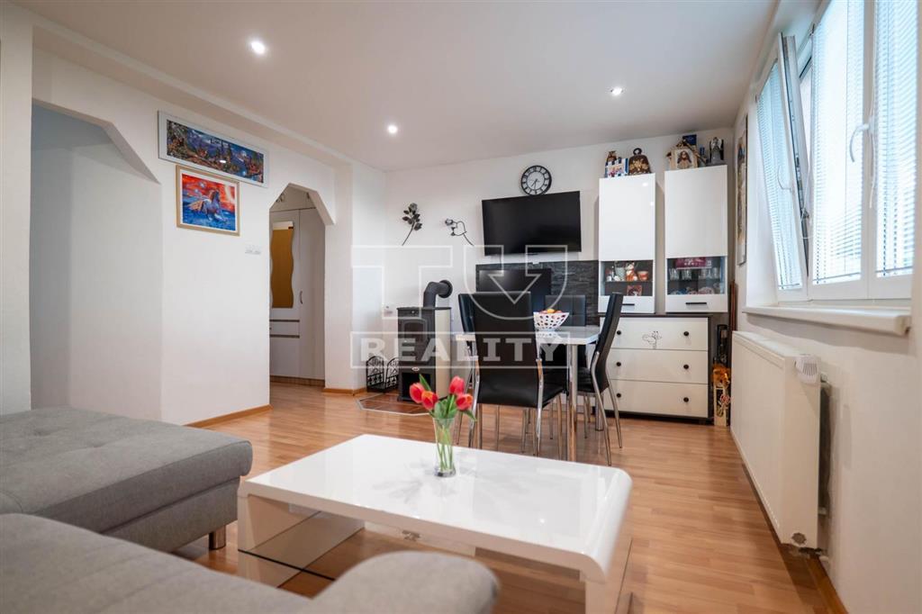 (REZERVOVANÉ)TEHLOVÝ 3 IZBOVÝ BYT, ŽILINA-VIŠŇOVÉ,...