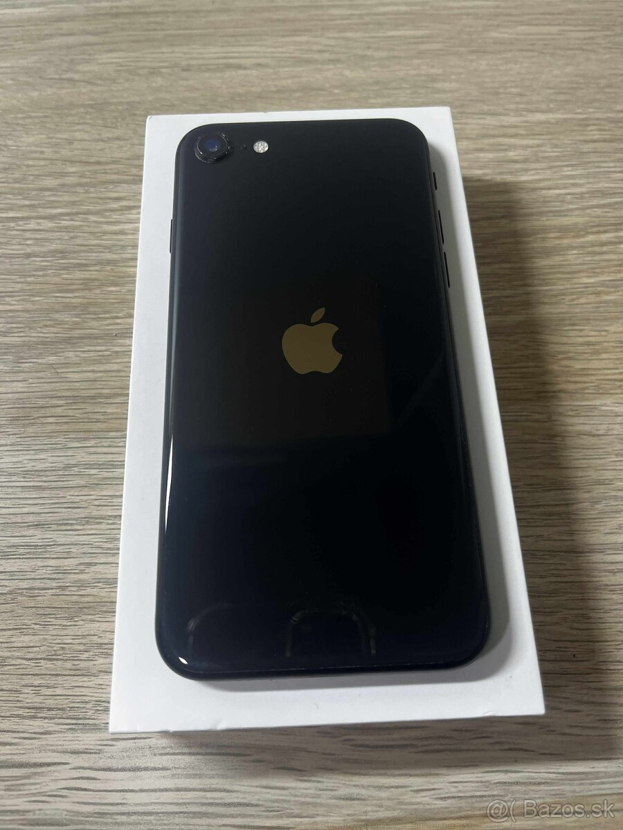 iPhone SE 2020 100% BATERKA